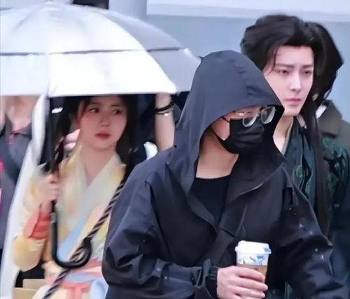 娱乐最新吃瓜爆料视频,揭秘明星幕后真相，吃瓜群众速来围观！  第1张